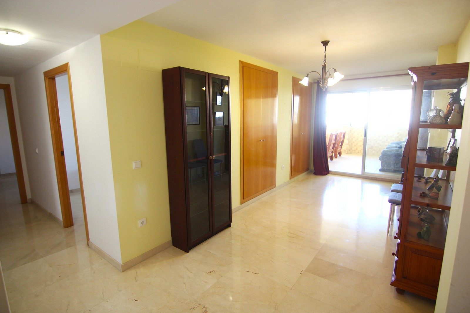 Appartement à vendre avec 4 chambres et grande terrasse au centre de Benitatxell.