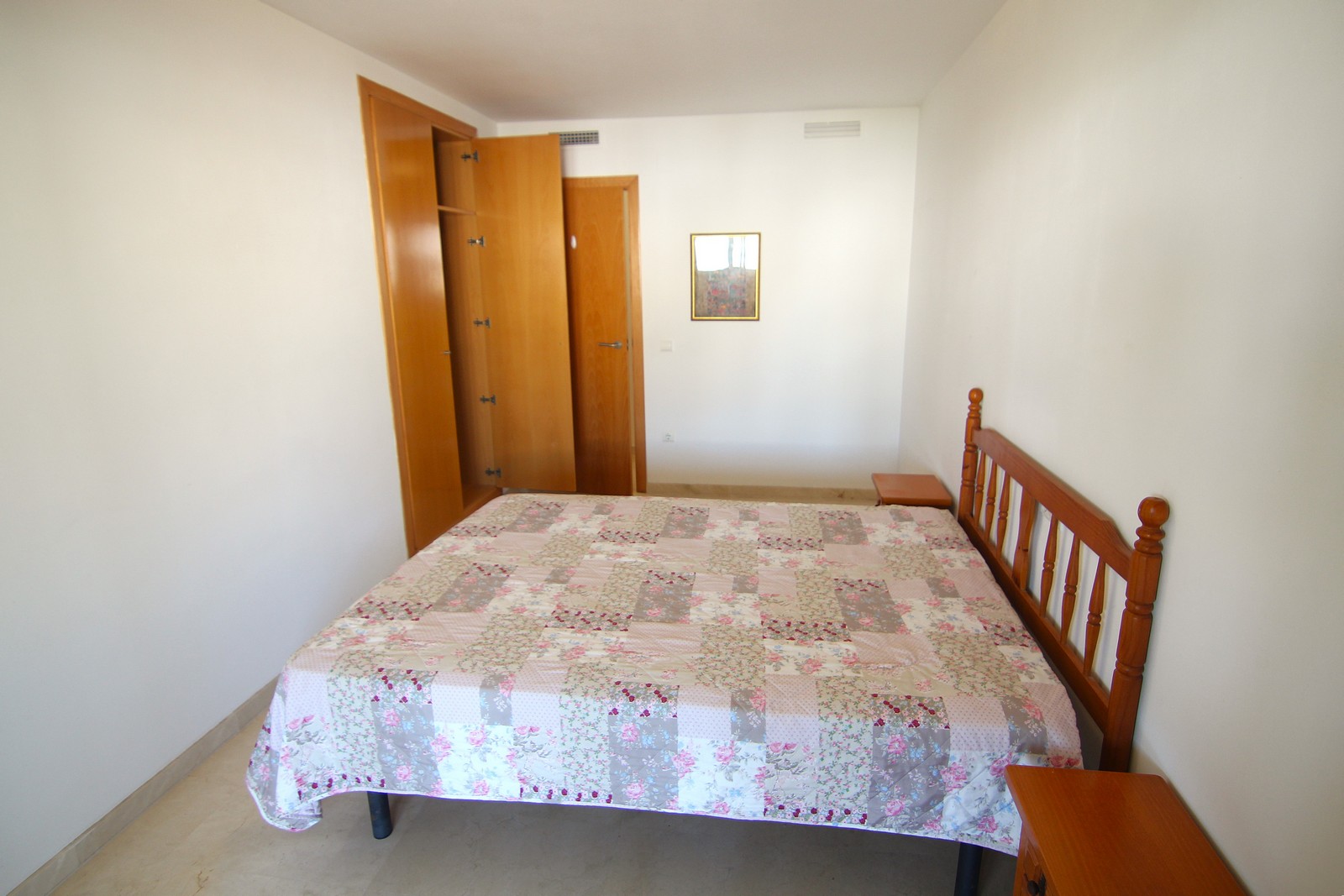 Appartement à vendre avec 4 chambres et grande terrasse au centre de Benitatxell.
