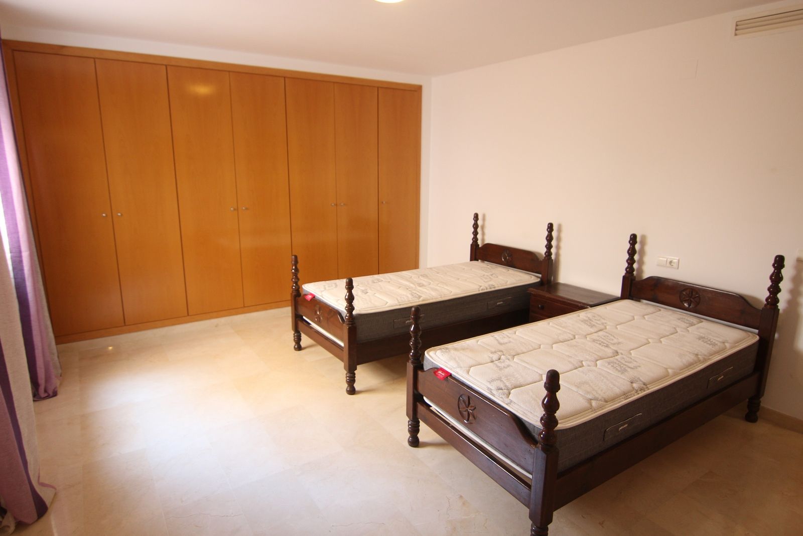 Appartement à vendre avec 4 chambres et grande terrasse au centre de Benitatxell.