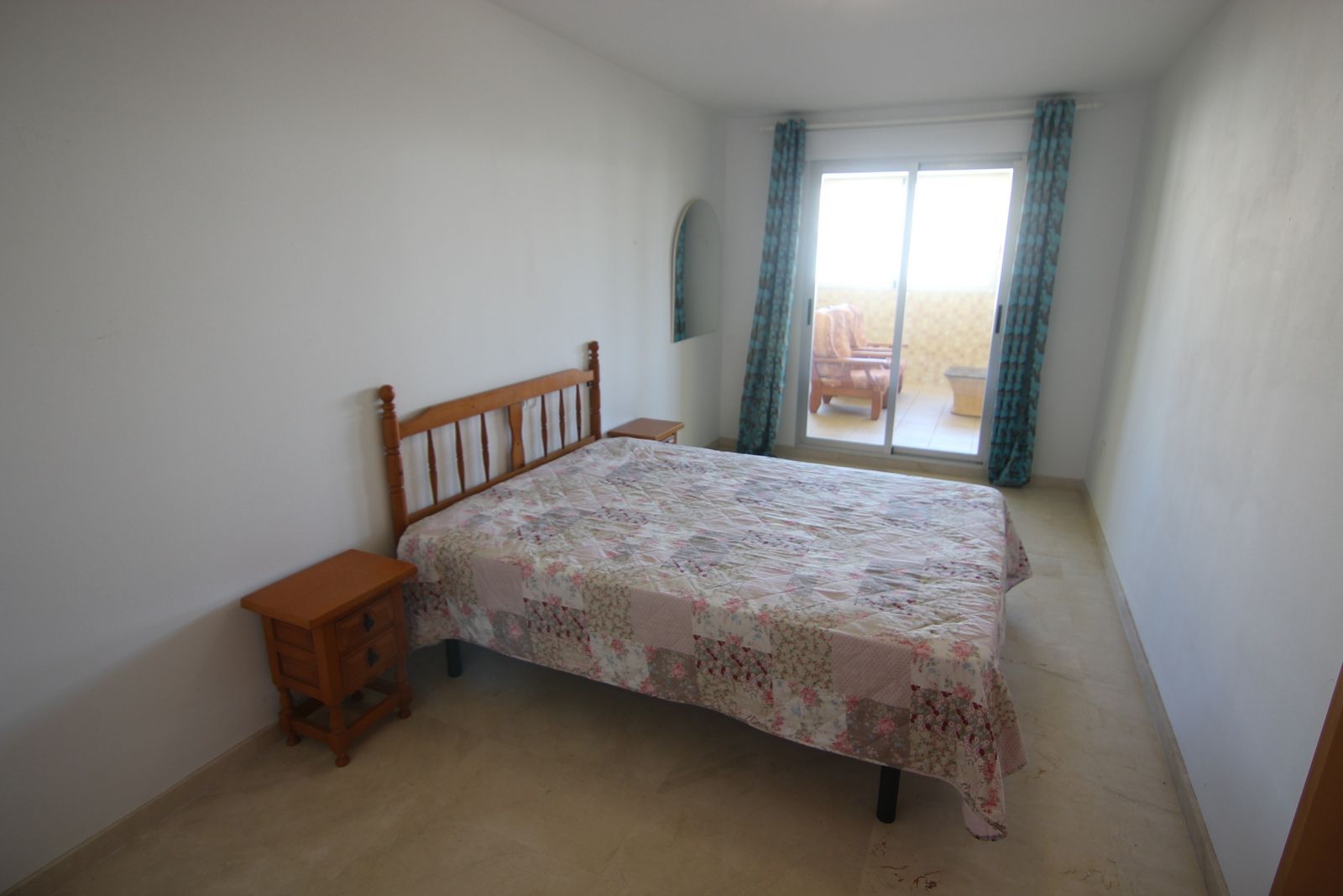 Appartement à vendre avec 4 chambres et grande terrasse au centre de Benitatxell.