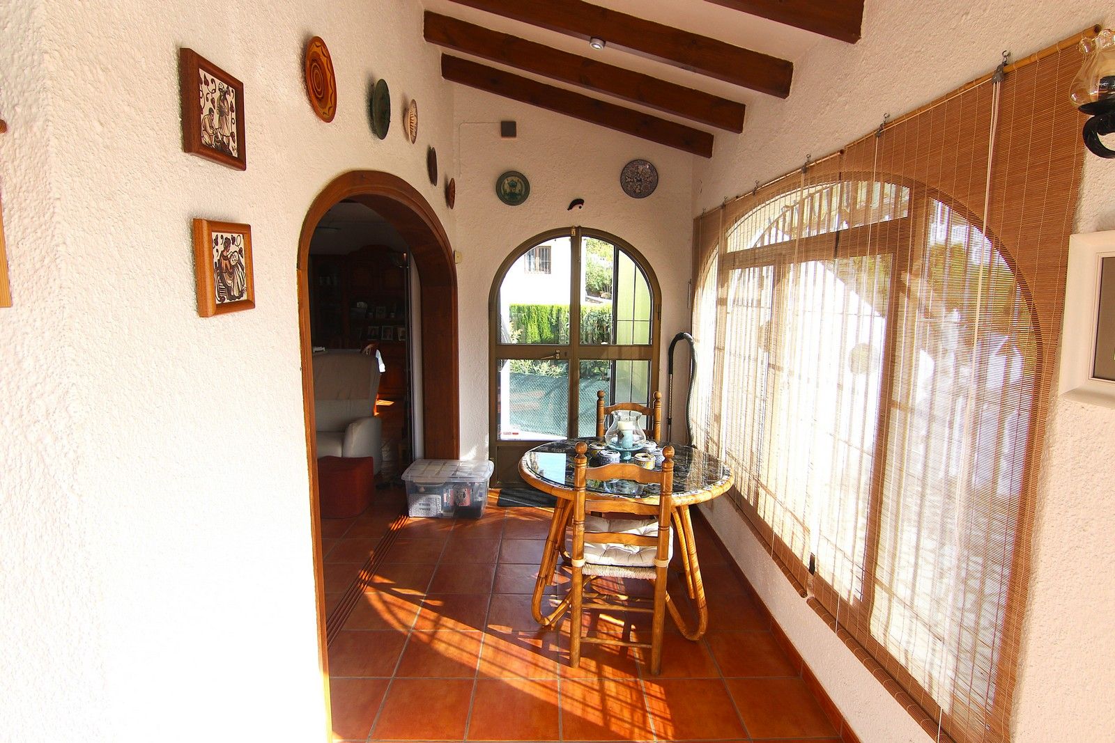 Villa à vendre dans un quartier calme de Portet avec piscine.