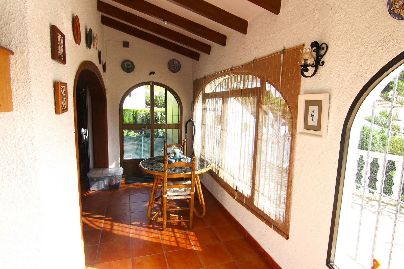 Villa à vendre dans un quartier calme de Portet avec piscine.