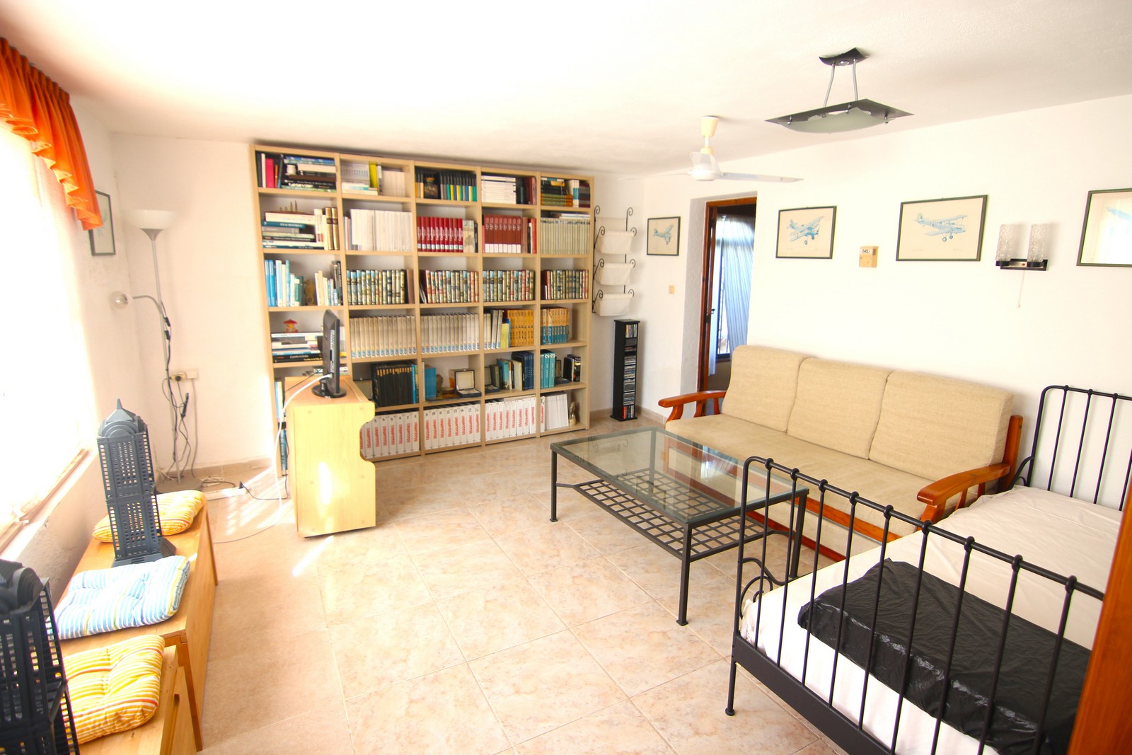 Villa à vendre dans un quartier calme de Portet avec piscine.