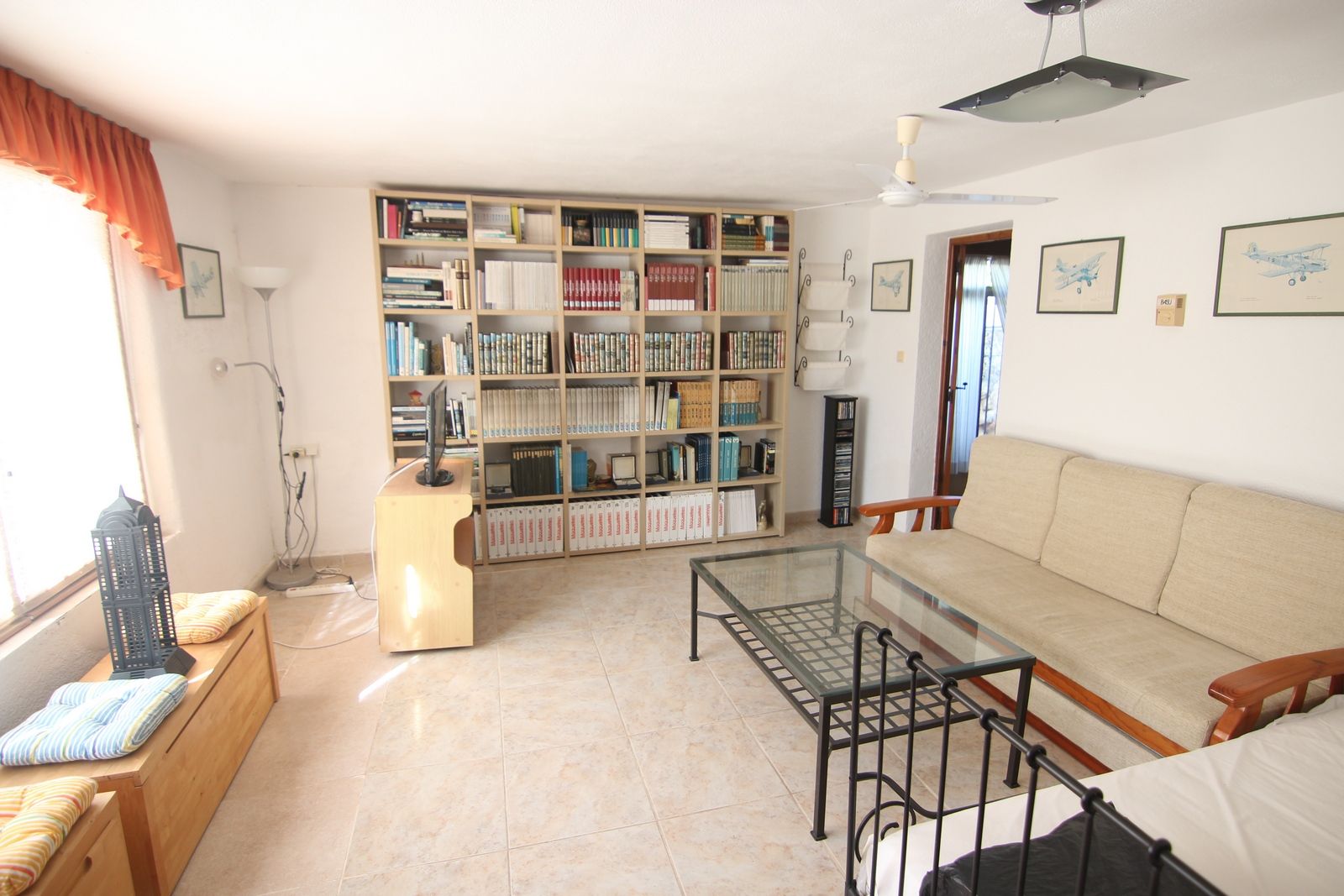Villa à vendre dans un quartier calme de Portet avec piscine.