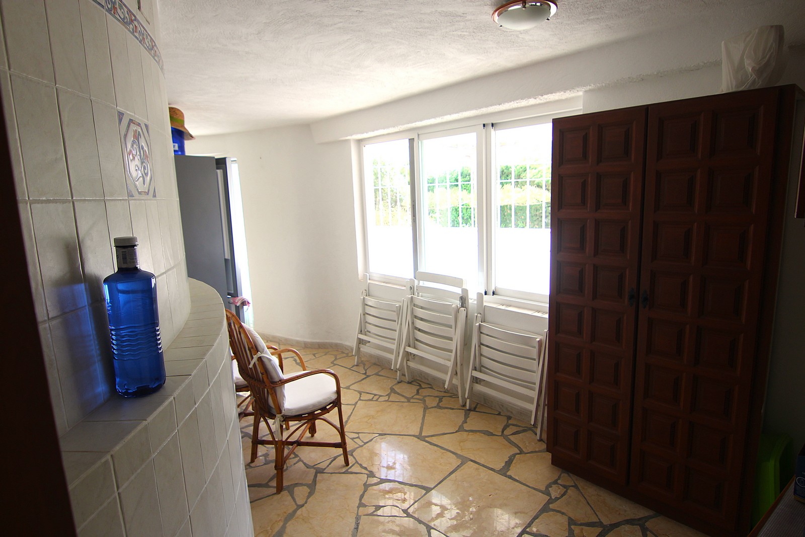 Villa à vendre dans un quartier calme de Portet avec piscine.
