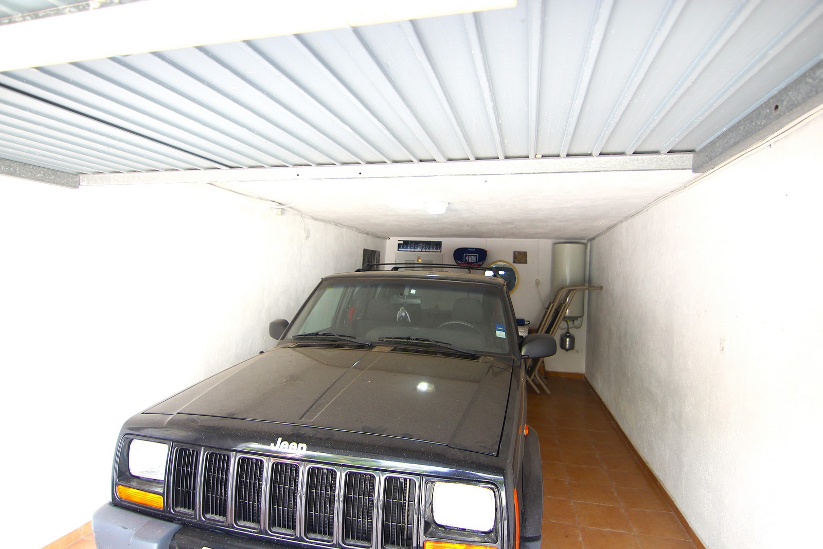 Villa à vendre dans un quartier calme de Portet avec piscine.