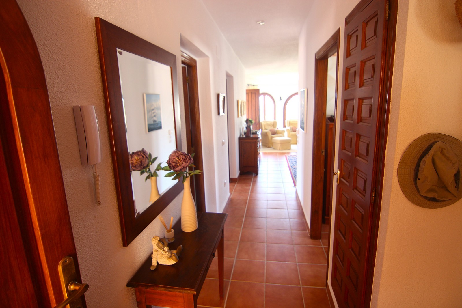 Villa avec piscine et vues spectaculaires sur la mer à Cumbre del Sol.