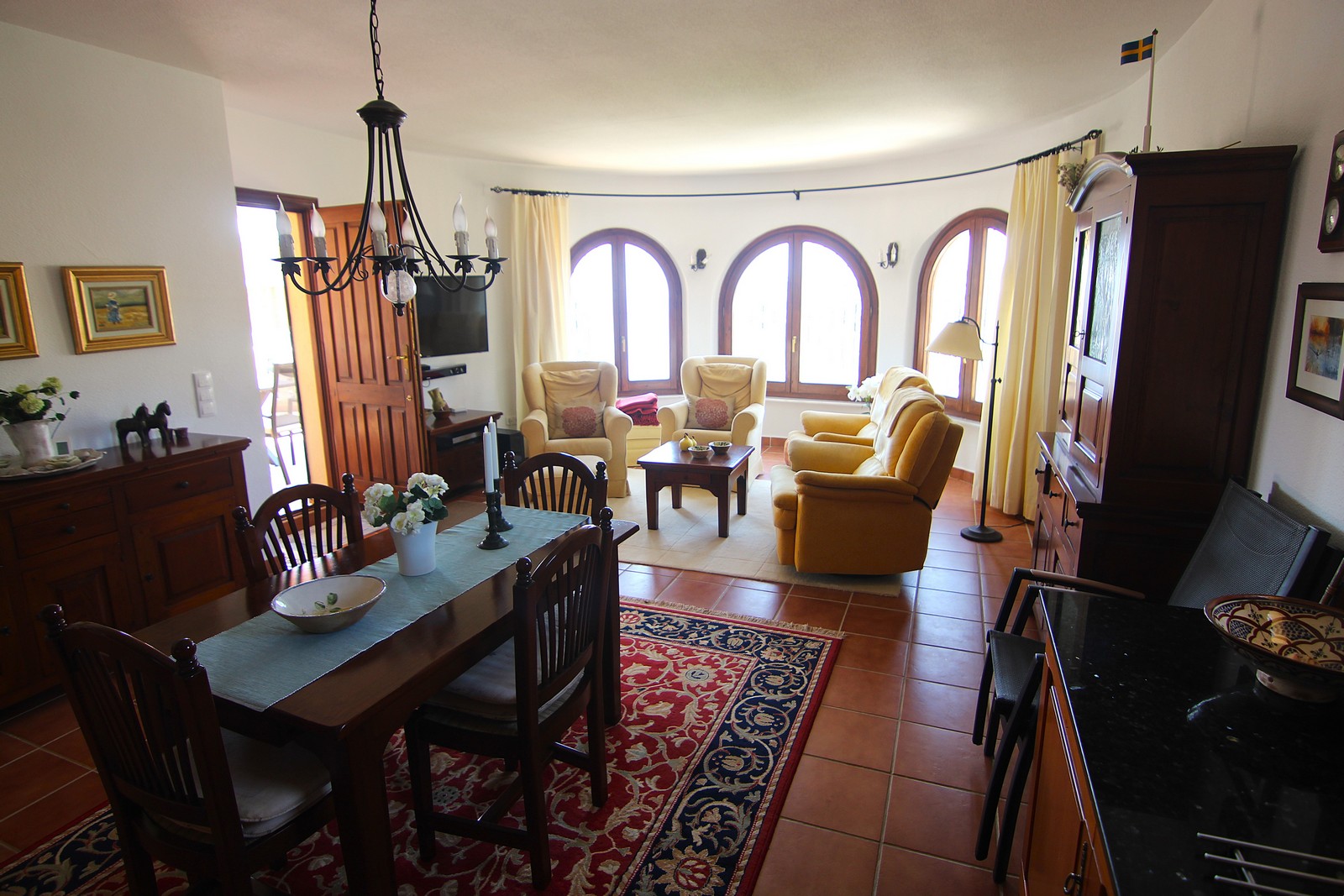 Villa avec piscine et vues spectaculaires sur la mer à Cumbre del Sol.
