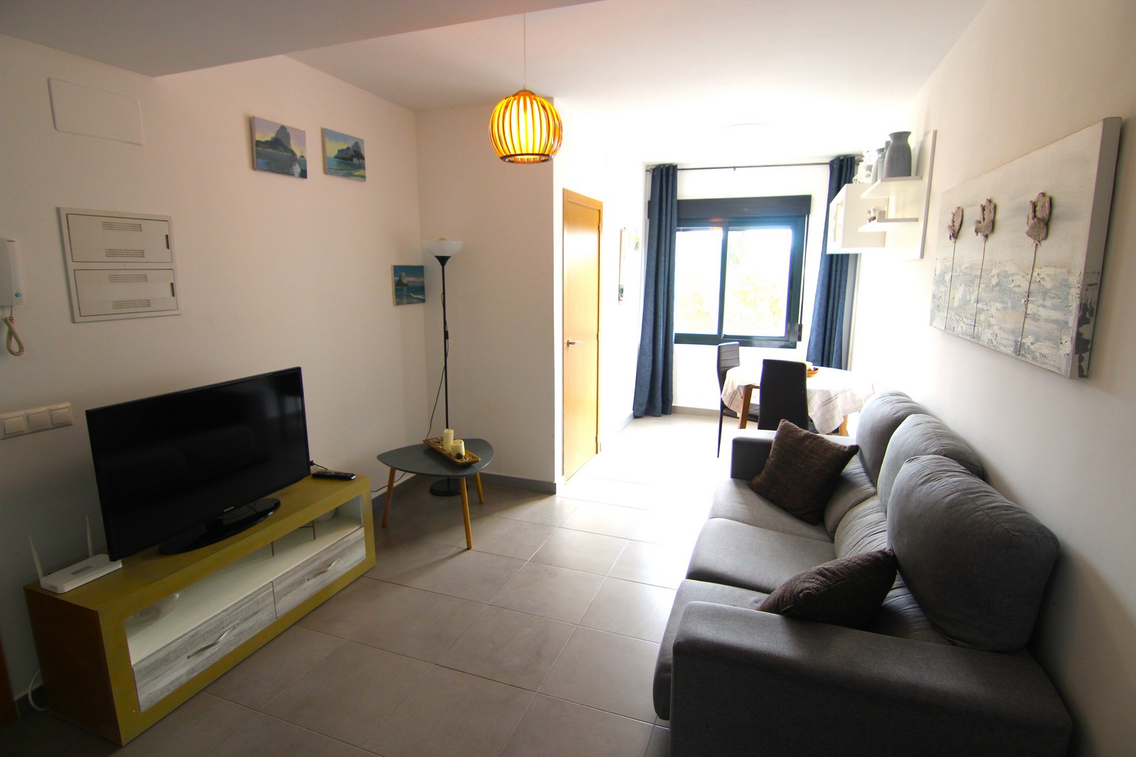 Appartement à vendre avec vue panoramique et piscine.