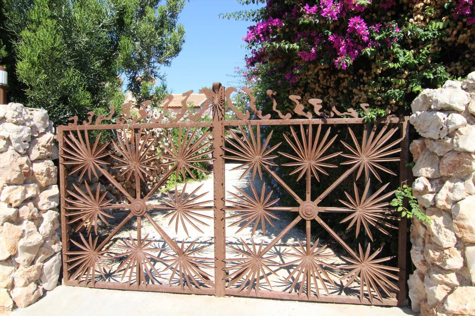 Villa à vendre à Jávea créée par Toni Mari, sculpteur.