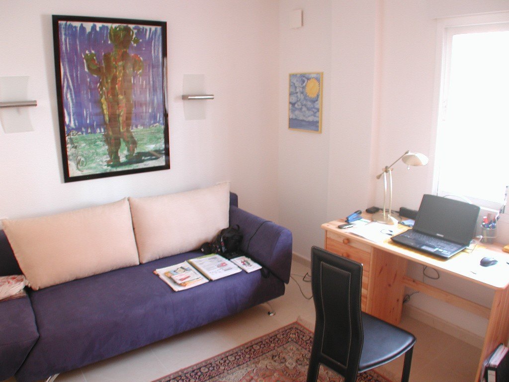 Appartement à vendre avec vue spectaculaire sur la mer à Cumbre del Sol.