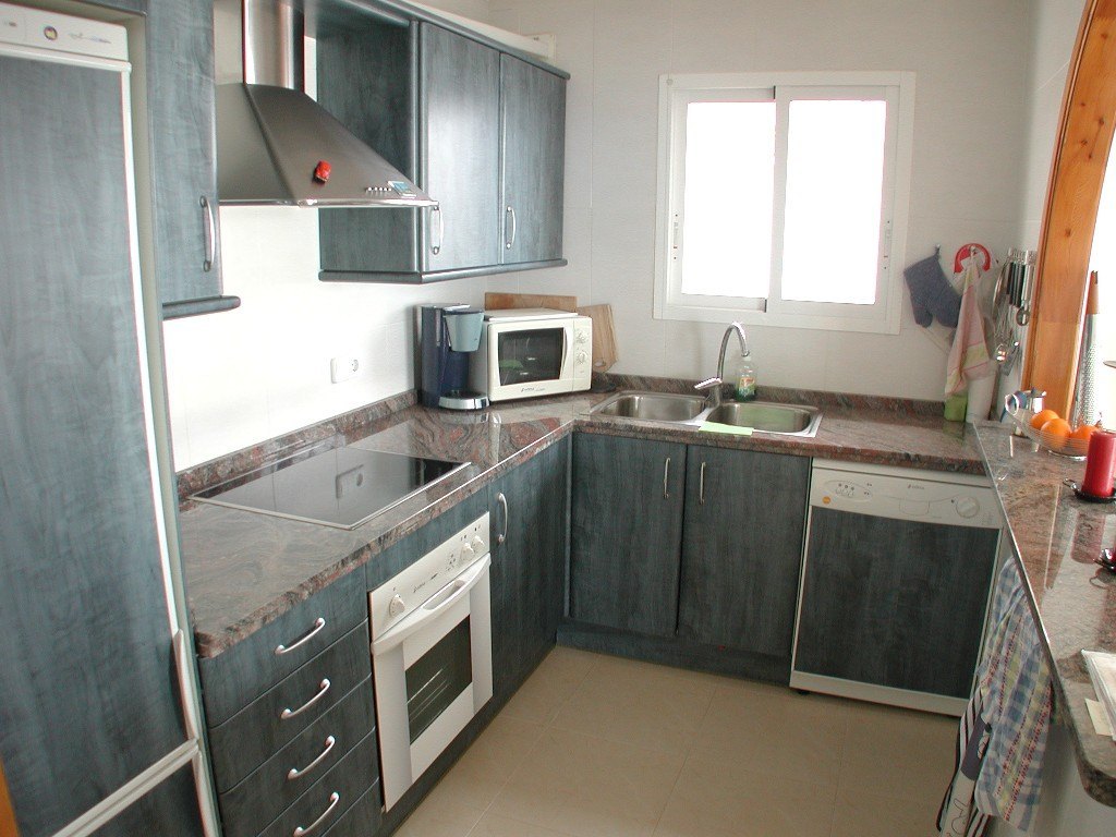 Appartement à vendre avec vue spectaculaire sur la mer à Cumbre del Sol.
